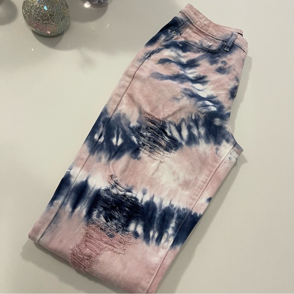 Fashion Nova’ High Rise Denim